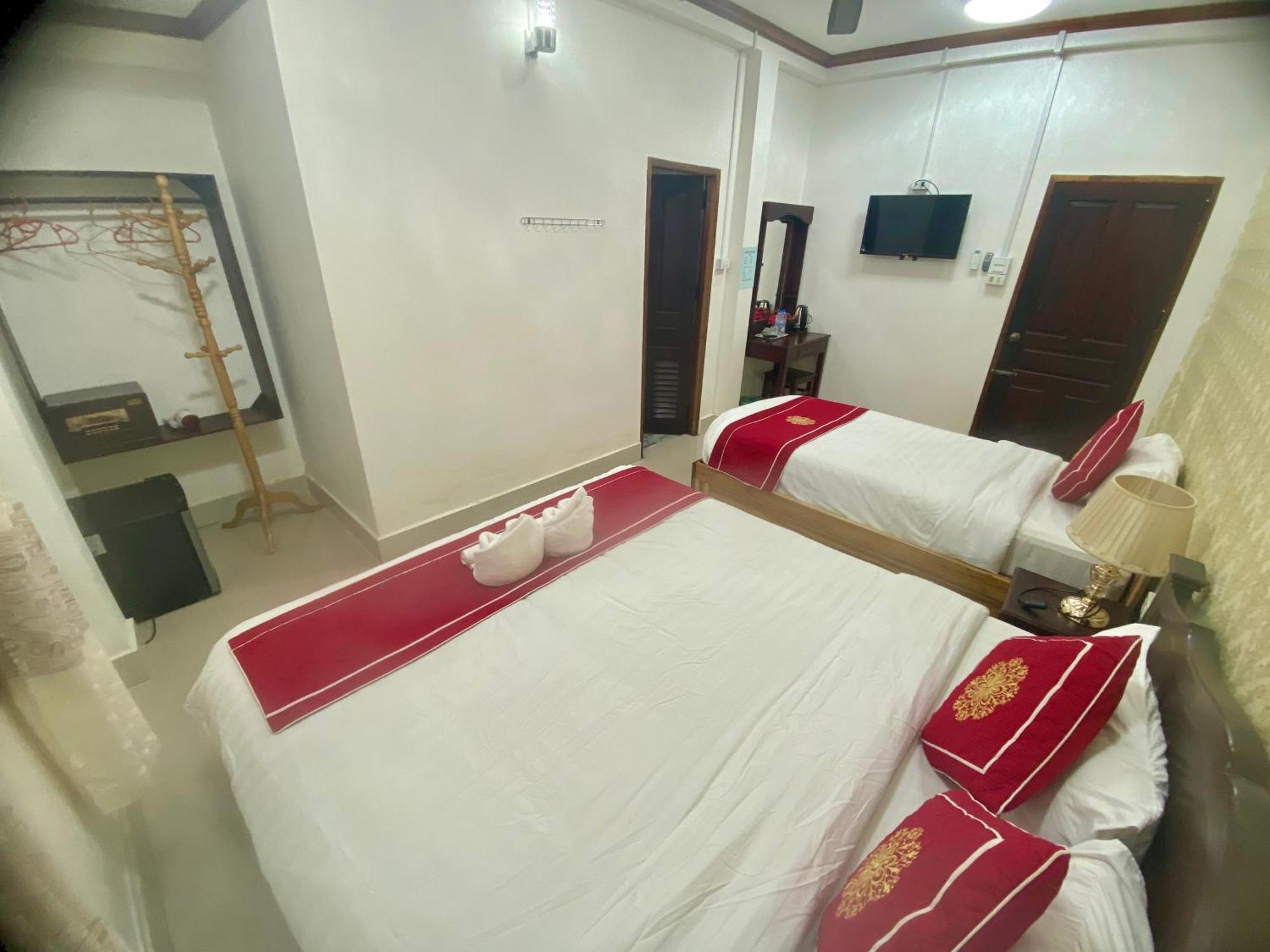Luangprabang Villa Suan Keo Two Kültér fotó